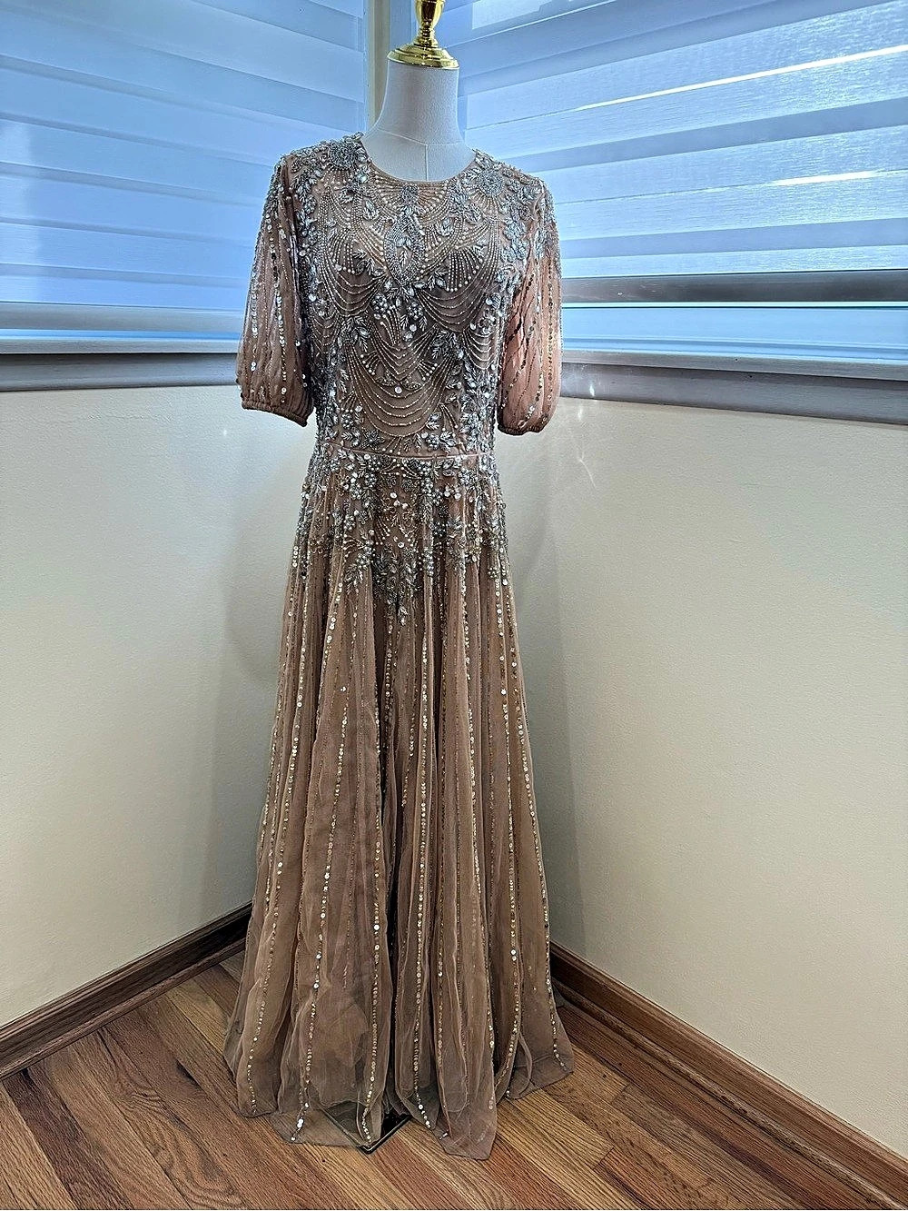 M/C Duggal Beaded Sequin Maxi Dress in Beige & Gold Size 8 Like New